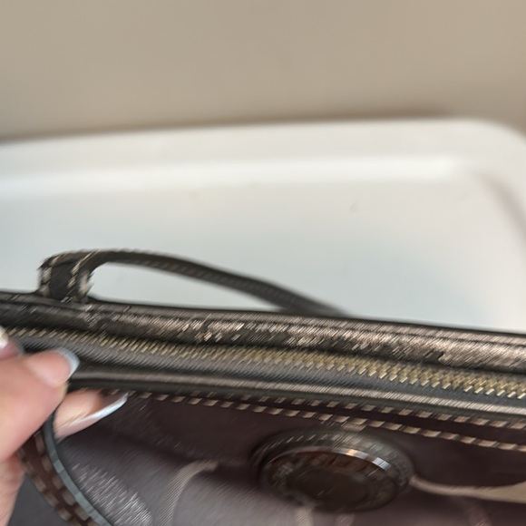 Coach East west signature logo metallic stripe tote - Picture 6 of 7